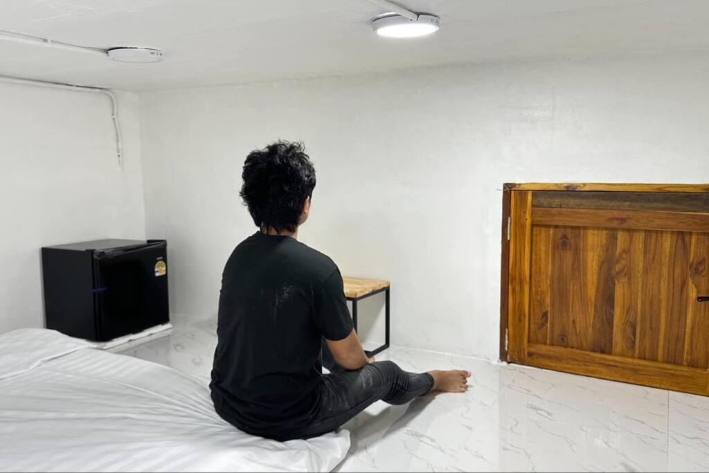 Megun Capsule 150 Cm Apartment Bangkok Exterior photo